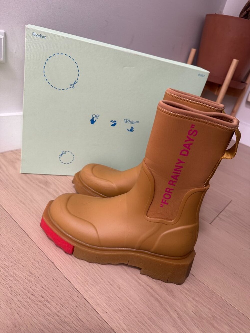 Virgil Abloh Off-White rain boots Size 40/US 10 worn only a few times.